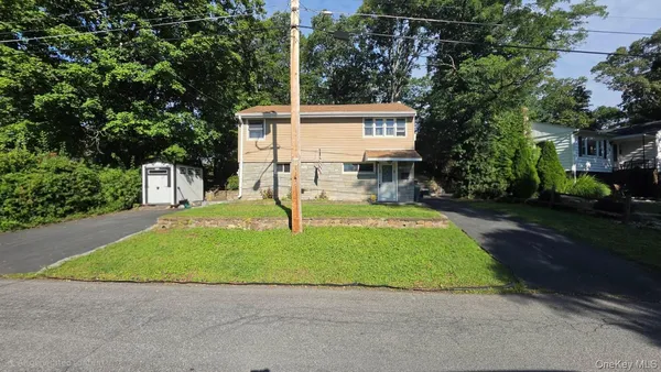 $399,000 | 30 Villa Parkway, Highland Falls, NY 10928