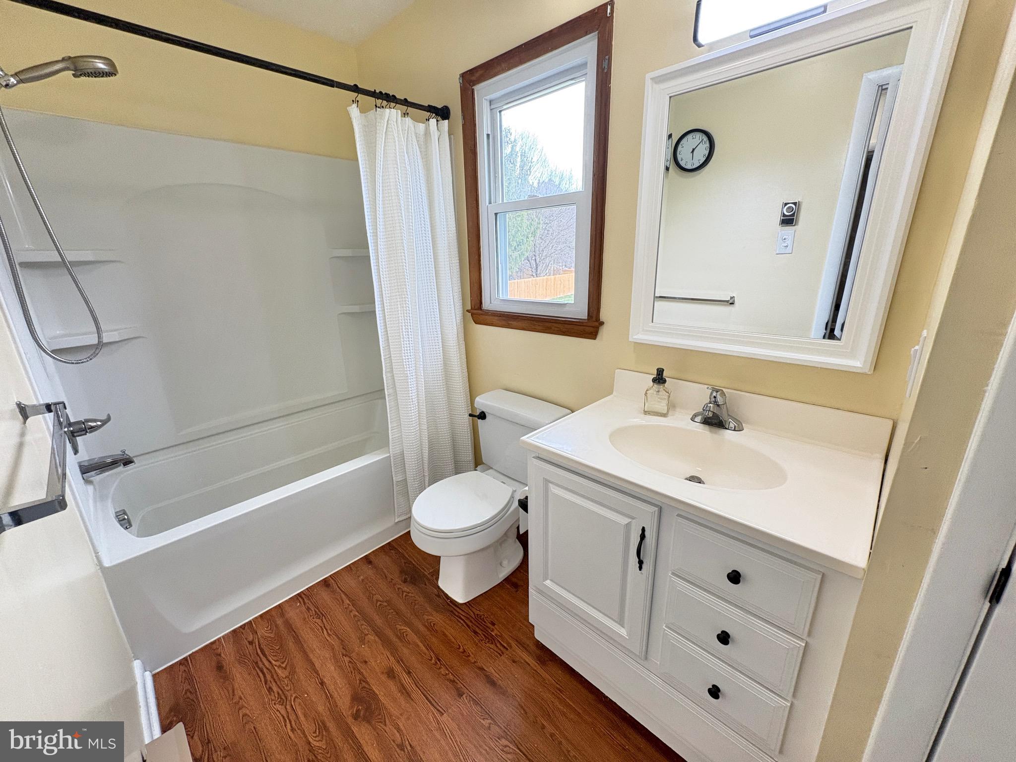 1604 South Ox Road Edinburg, VA 22824 - Photo 16 of 25 Upstairs Bathroom