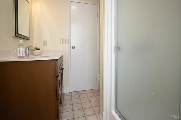 $450,000 | 9 Fallen Leaf Way, Novato, CA 94949