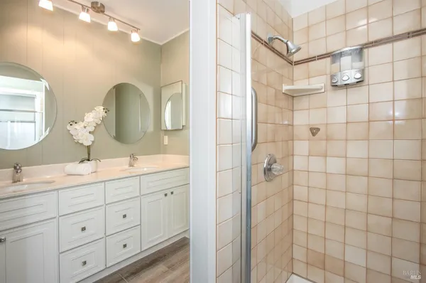 $450,000 | 9 Fallen Leaf Way, Novato, CA 94949