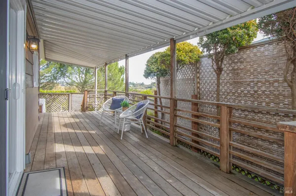 $450,000 | 9 Fallen Leaf Way, Novato, CA 94949