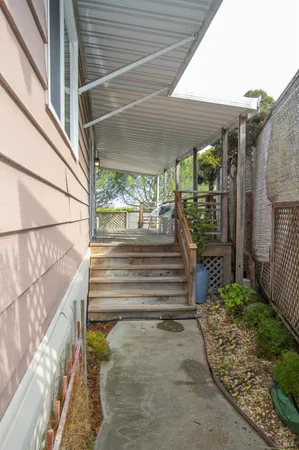 $450,000 | 9 Fallen Leaf Way, Novato, CA 94949