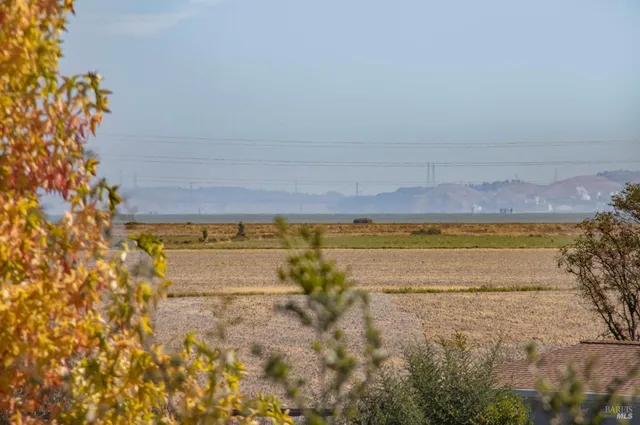 $450,000 | 9 Fallen Leaf Way, Novato, CA 94949