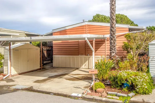 $450,000 | 9 Fallen Leaf Way, Novato, CA 94949
