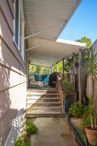 $450,000 | 9 Fallen Leaf Way, Novato, CA 94949