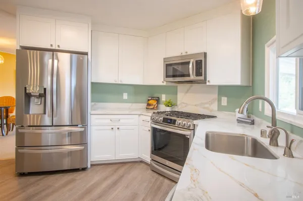 $450,000 | 9 Fallen Leaf Way, Novato, CA 94949
