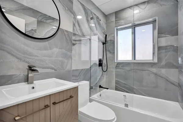 $6,995 | 1230 Johnson Street, Hollywood, FL 33019