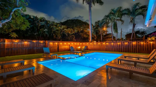 $6,995 | 1230 Johnson Street, Hollywood, FL 33019