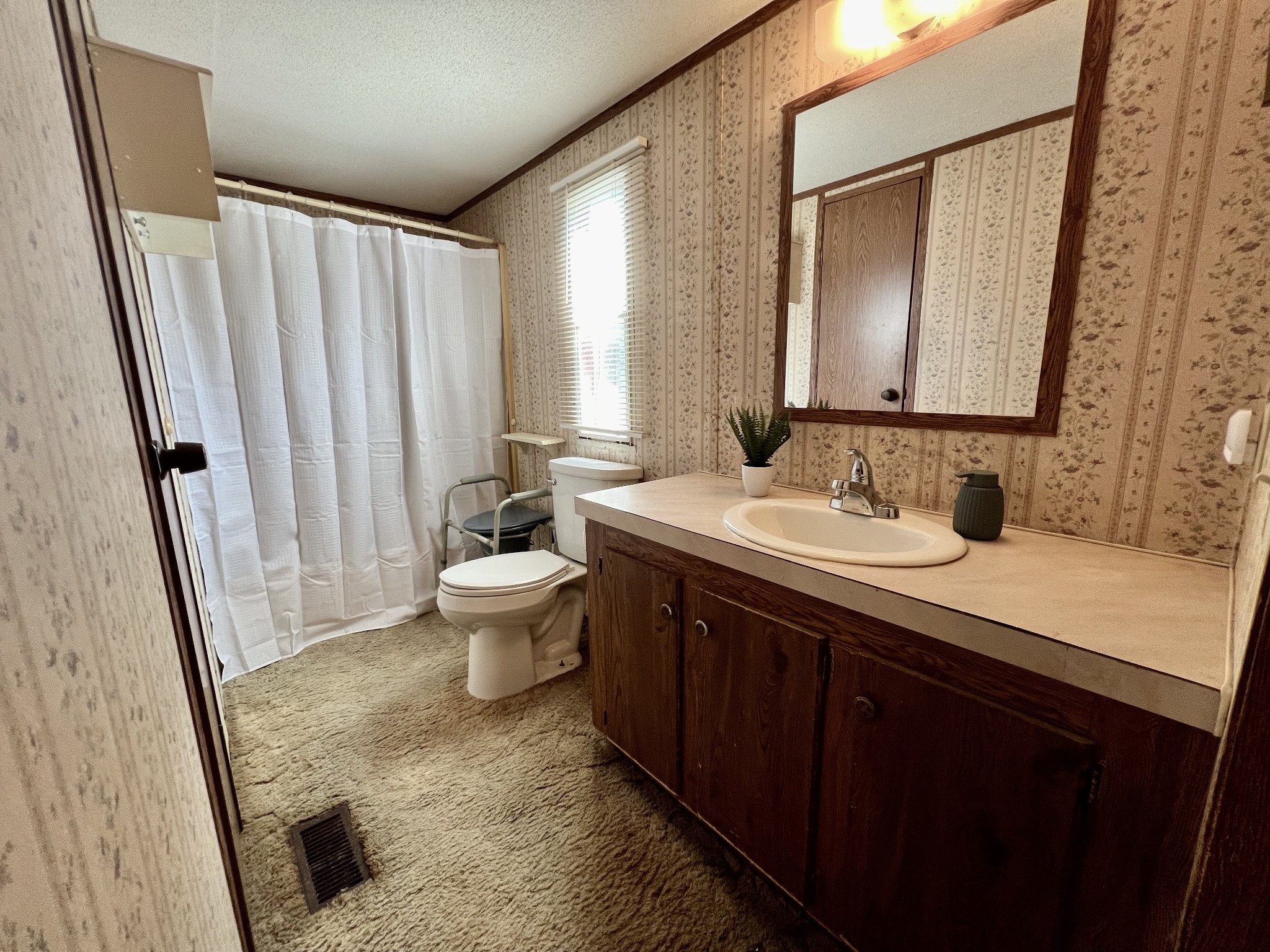 1348 Hamble Road Charlotte, TN 37036 - Photo 12 of 31 Gallery Image 12