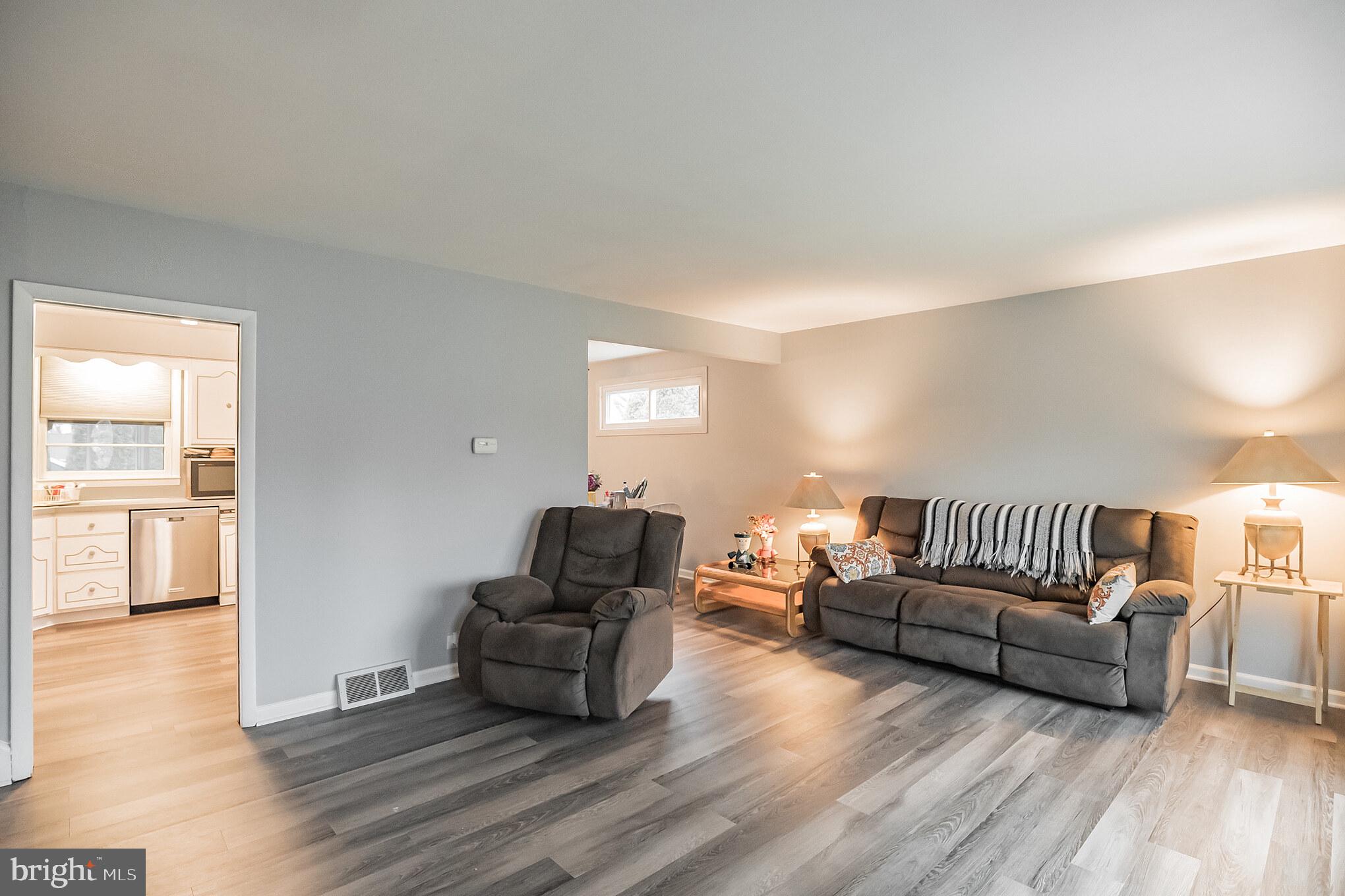 103 Ashbrook Road Cherry Hill, NJ 08034 - Photo 7 of 29