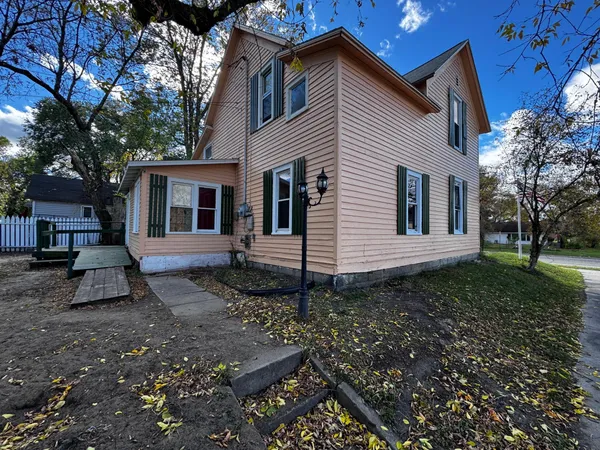 $80,000 | 211 Maple Ave N East, Cass Lake, MN 56633