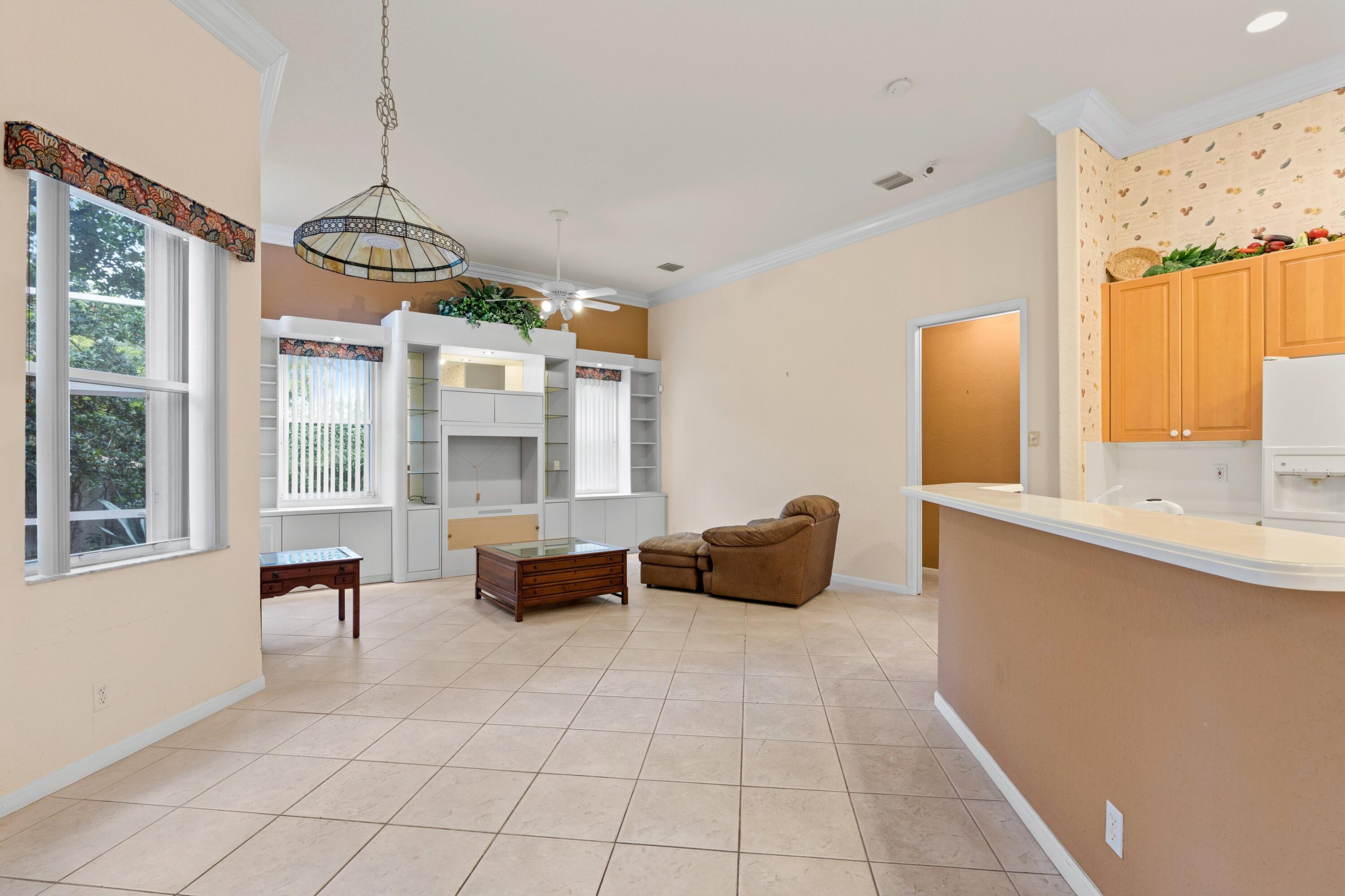 7050 Falls Road East Boynton Beach, FL 33437 - Photo 5 of 19 DSC00840.jpg-SMALL