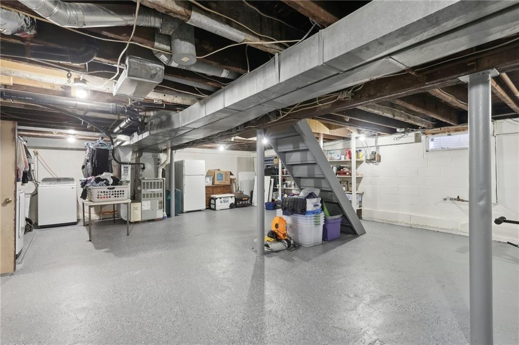 378 Mingo Church Road Finleyville, PA 15332 - Photo 36 of 48 a view of parking garage with cars