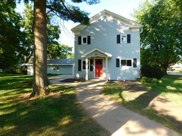610 South Main Street Rochelle, IL 61068 - Photo 2 of 37