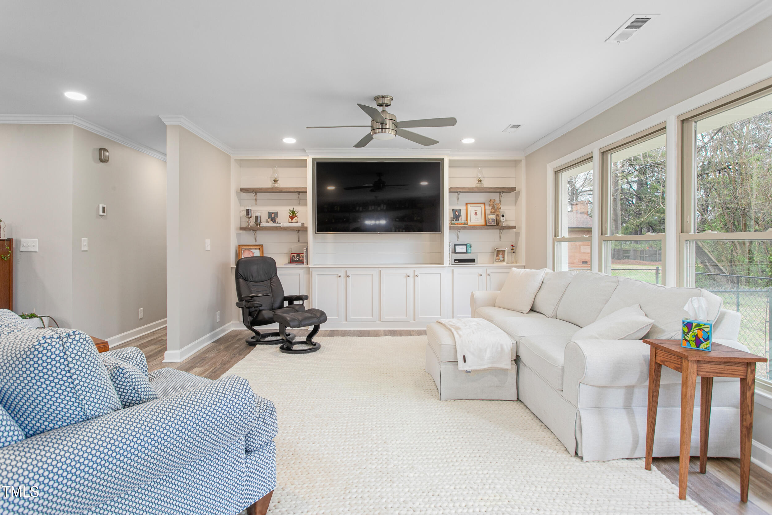 928 Hanford Road Graham, NC 27253 - Photo 16 of 47 Family room