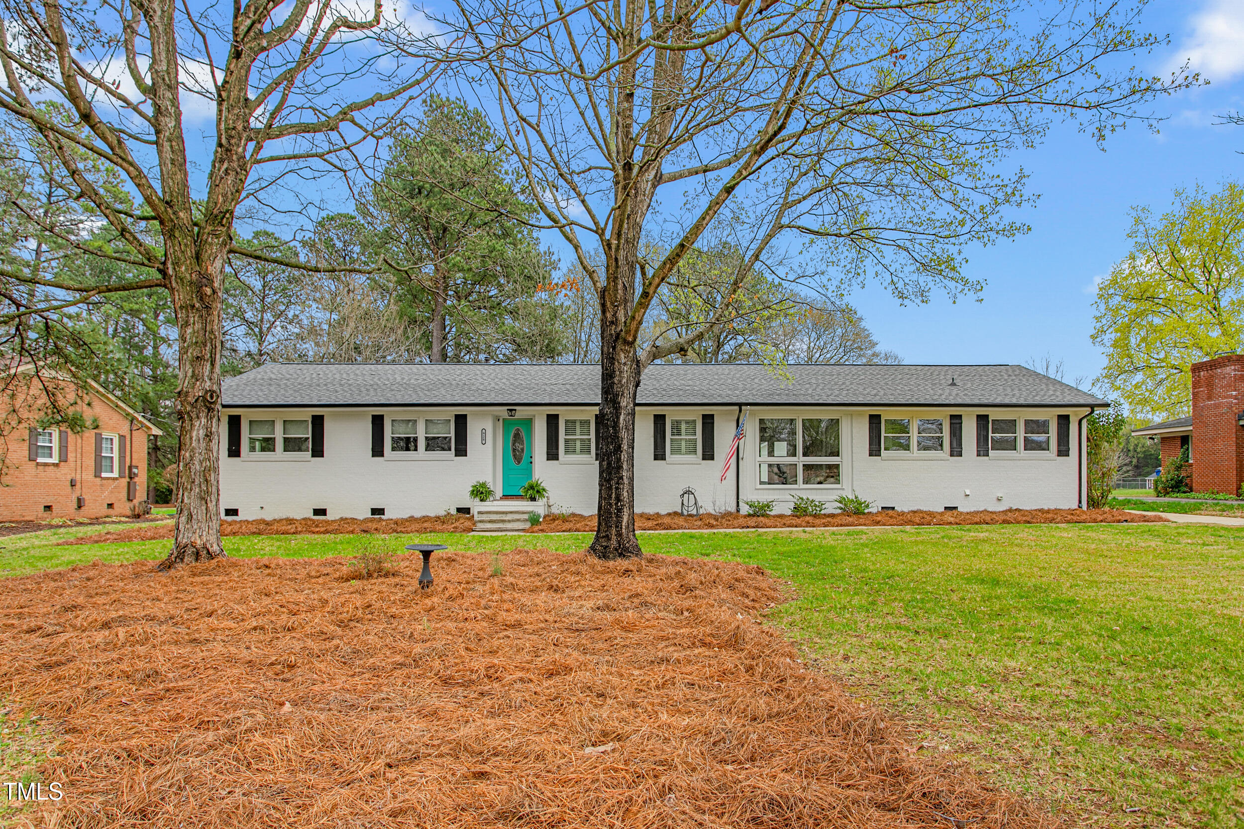 928 Hanford Road Graham, NC 27253 - Photo 2 of 47 Exterior front