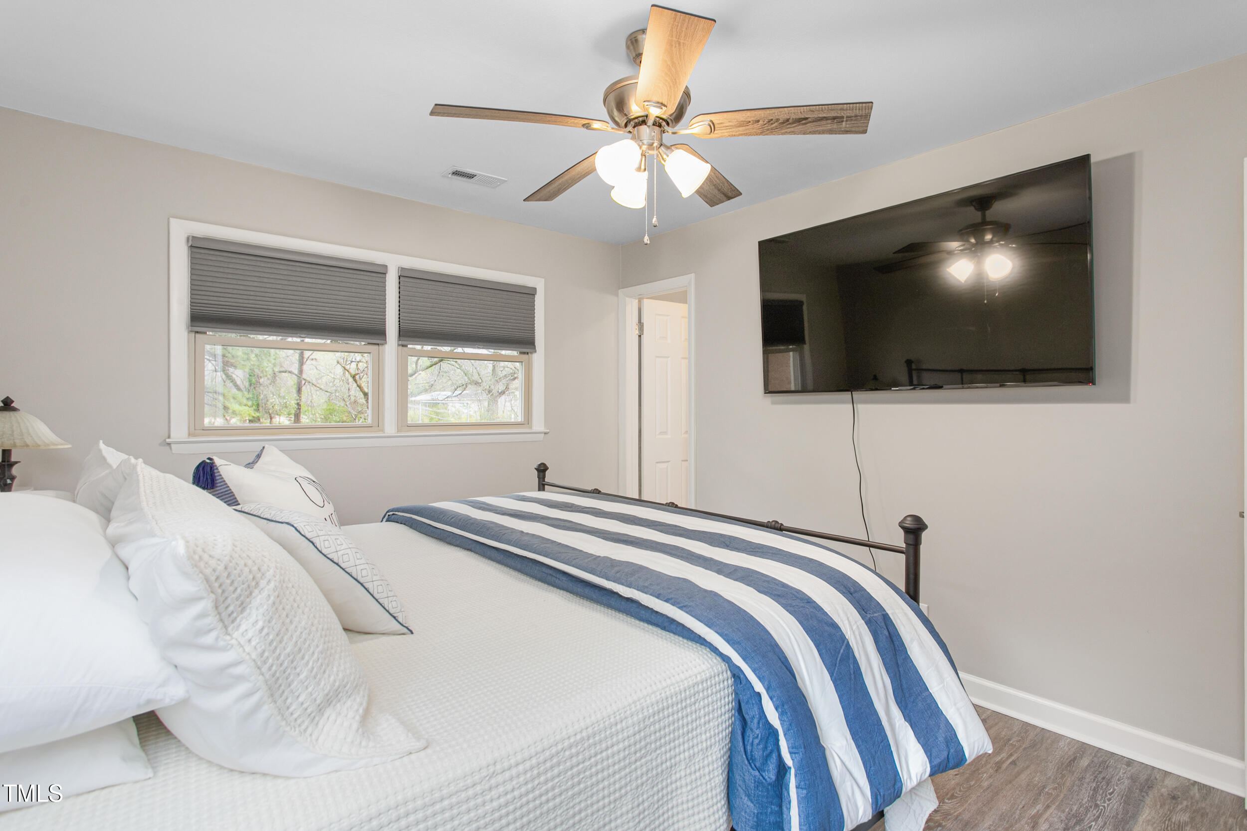 928 Hanford Road Graham, NC 27253 - Photo 27 of 47 Primary suite