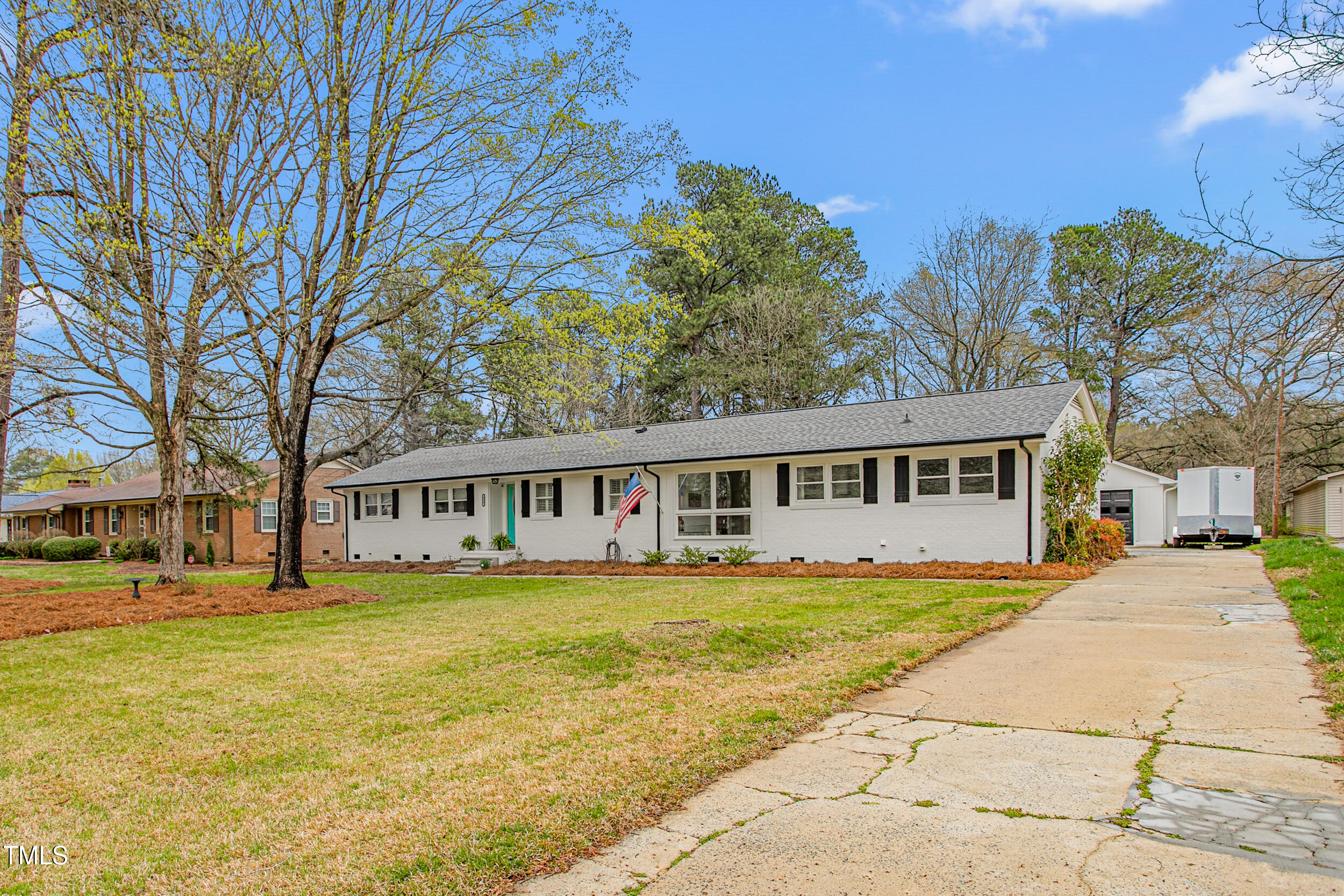 928 Hanford Road Graham, NC 27253 - Photo 3 of 47 Exterior front