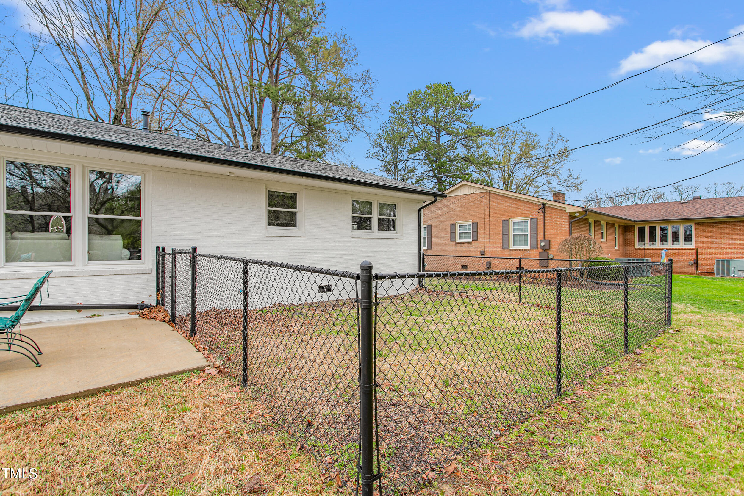 928 Hanford Road Graham, NC 27253 - Photo 37 of 47 Fenced area
