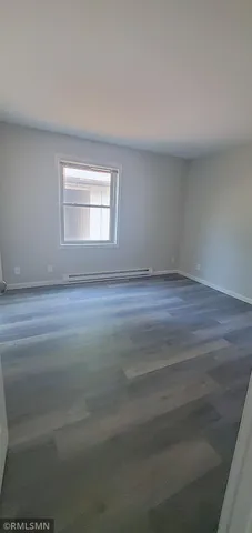 $1,400 | 325 West 9th Street, Unit D, New Richmond, WI 54017