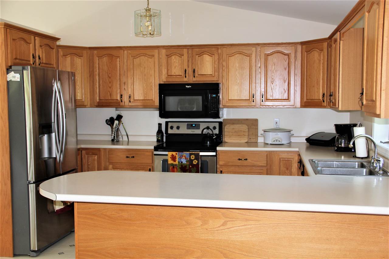71 Stonehenge Road Londonderry, NH 03053 - Photo 3 of 23 Gallery Image 3