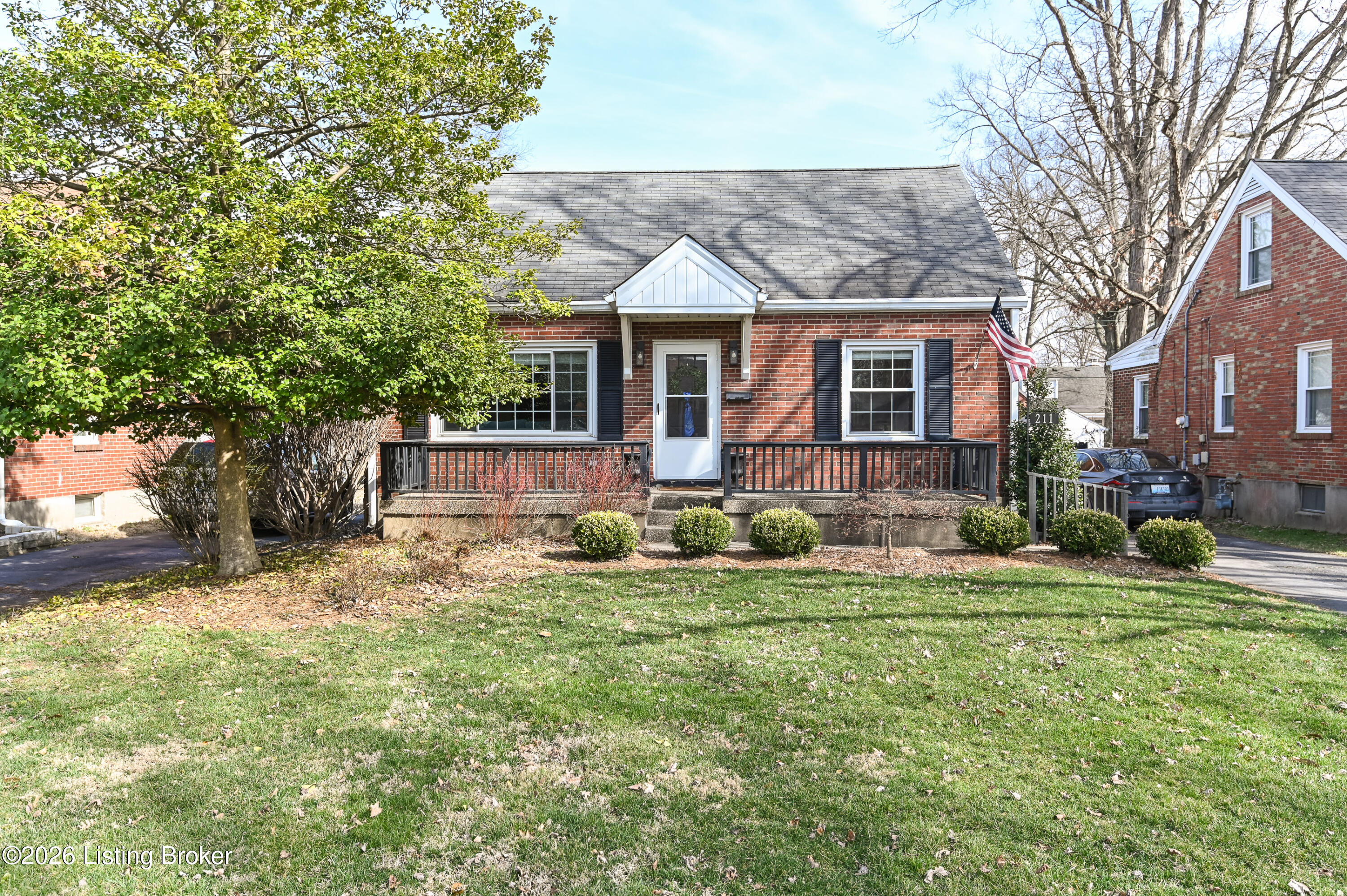 211 Merriman Road Louisville, KY 40207 - Photo 1 of 56 04 20260301-5453