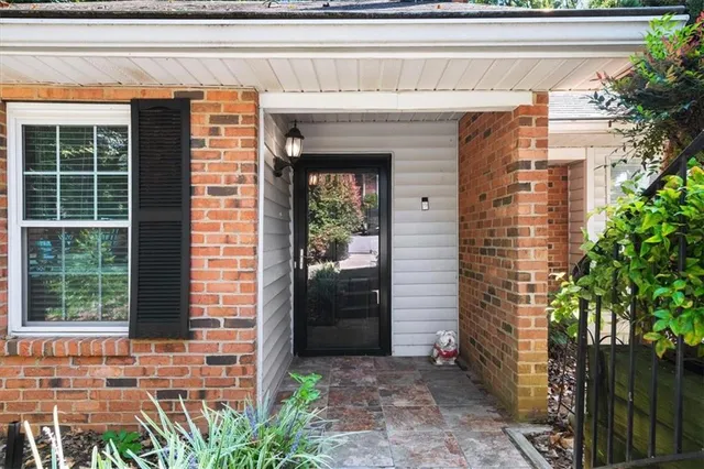 $415,000 | 1195 Minhinette Drive, Unit J, Roswell, GA 30075