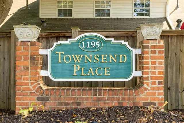 $415,000 | 1195 Minhinette Drive, Unit J, Roswell, GA 30075