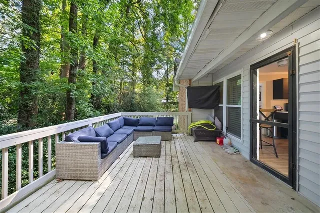 $415,000 | 1195 Minhinette Drive, Unit J, Roswell, GA 30075