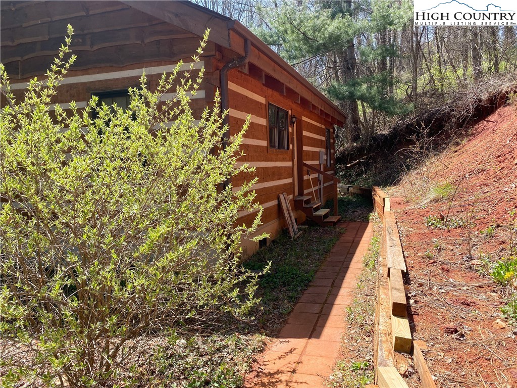 338 Mitchell Mountain Road Sparta, NC 28675 - Photo 20 of 22 Gallery Image 20