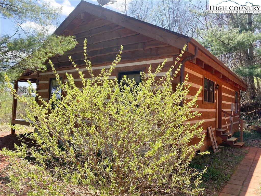 338 Mitchell Mountain Road Sparta, NC 28675 - Photo 21 of 22 Gallery Image 21