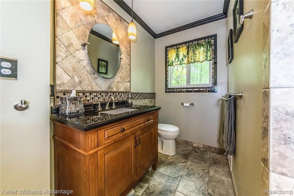 26440 Haggerty Road New Boston, MI 48164 - Photo 18 of 36