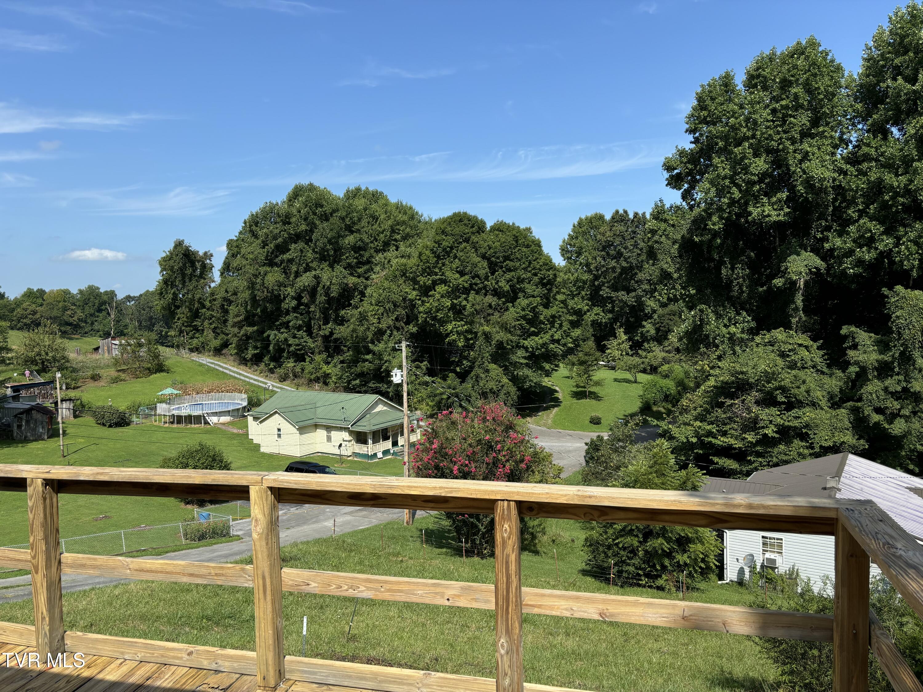 154 Joe Green Road Jonesborough, TN 37659 - Photo 2 of 17 IMG_8918