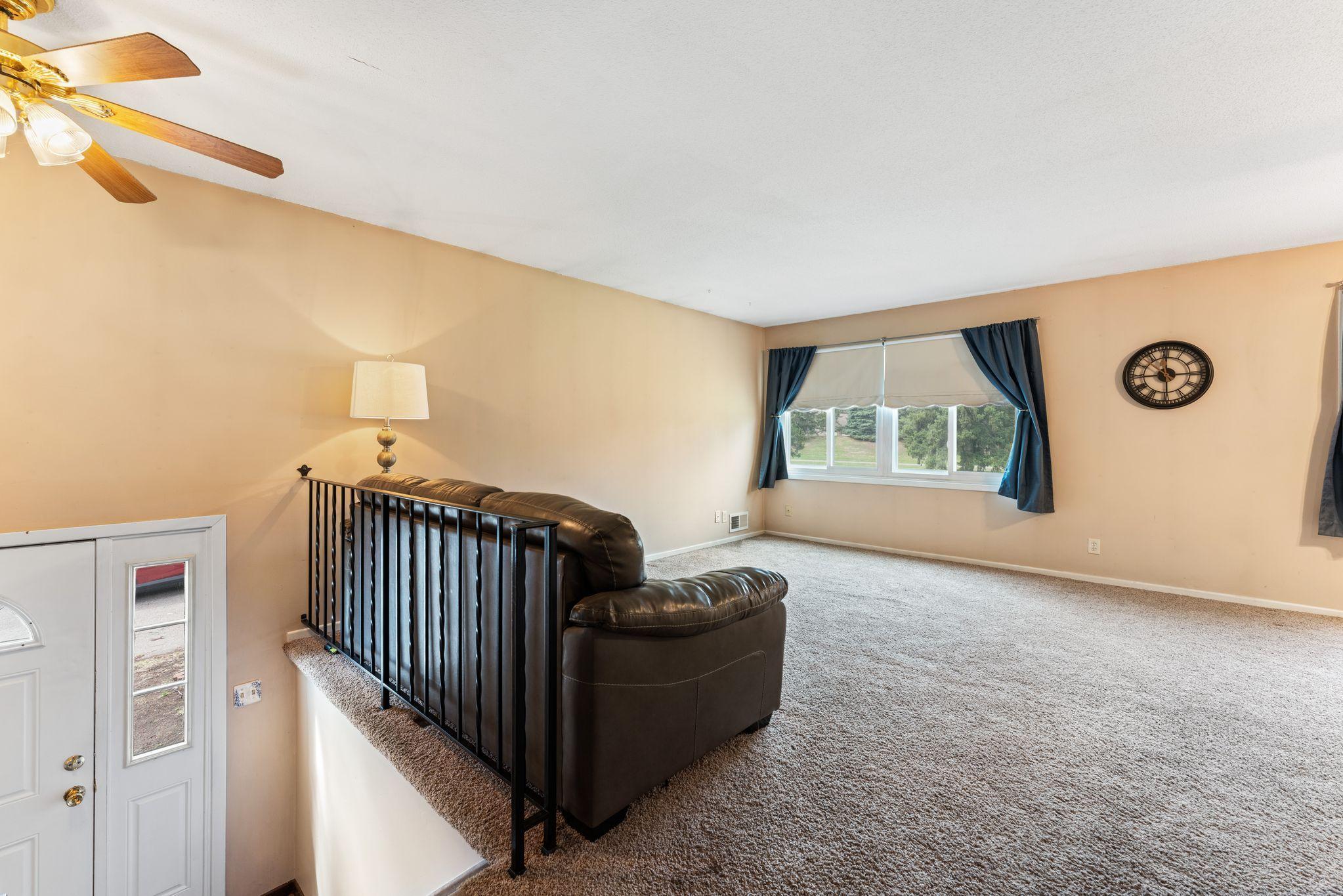4683 Ridge Cliff Drive Eagan, MN 55122 - Photo 2 of 30