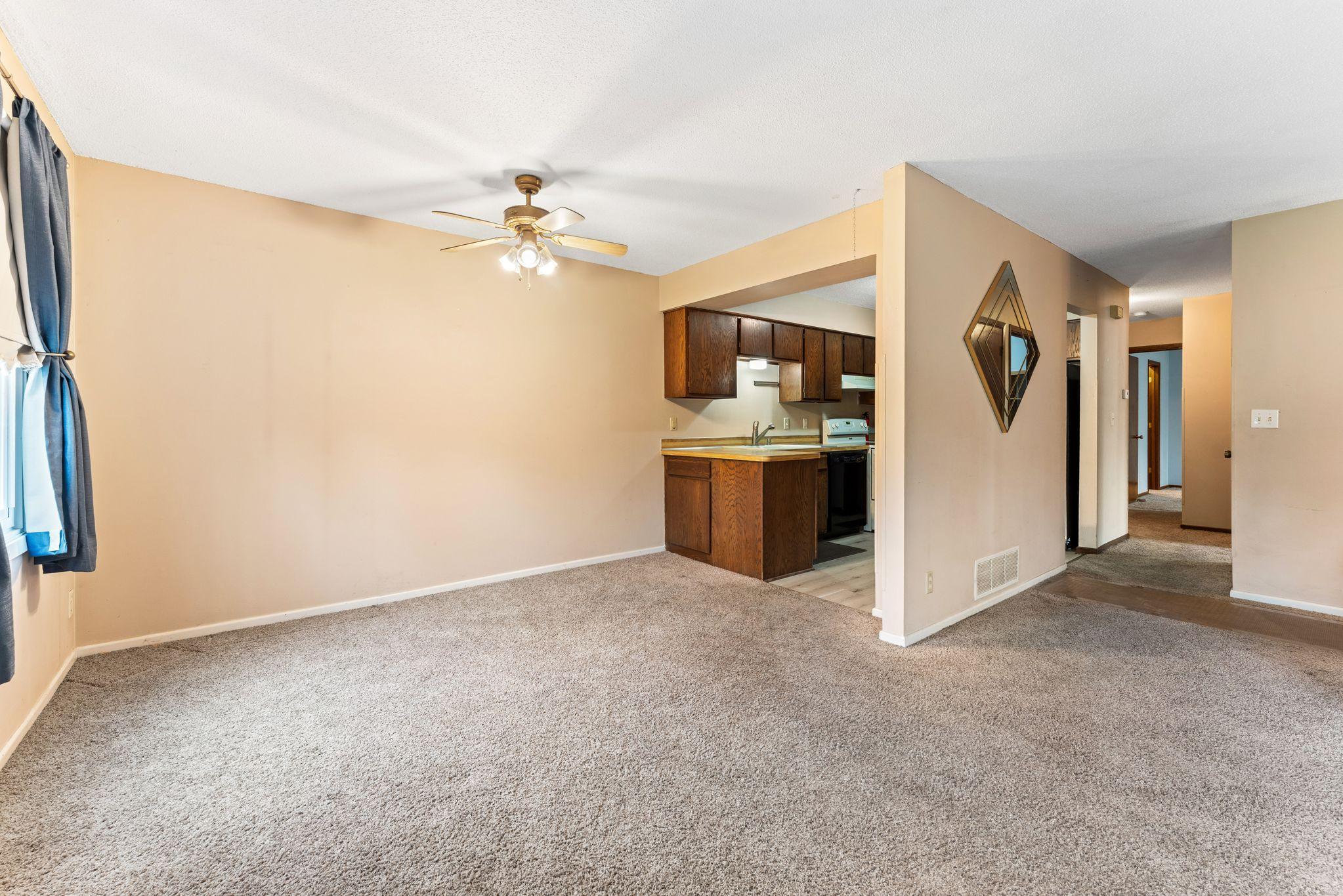4683 Ridge Cliff Drive Eagan, MN 55122 - Photo 6 of 30