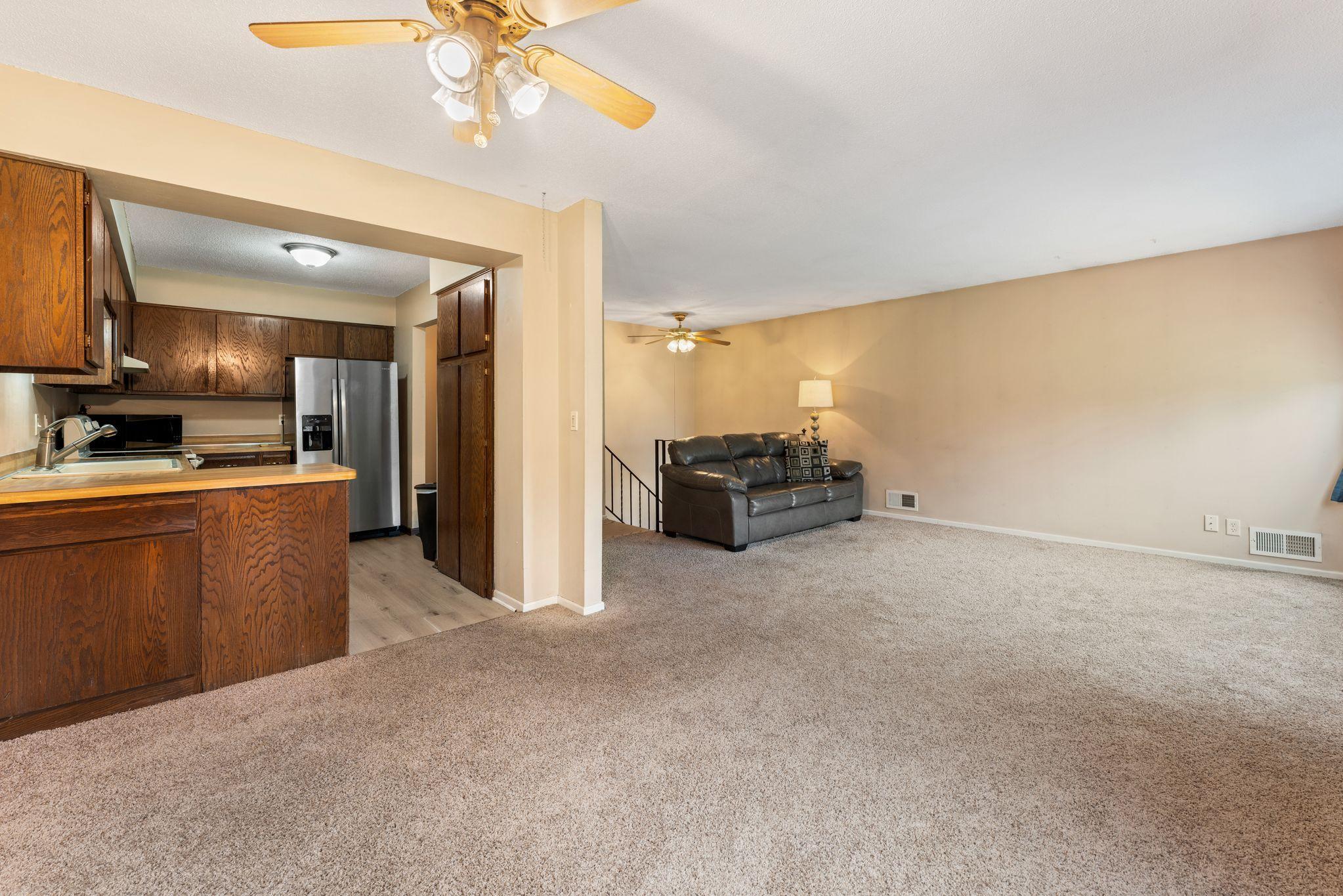 4683 Ridge Cliff Drive Eagan, MN 55122 - Photo 8 of 30