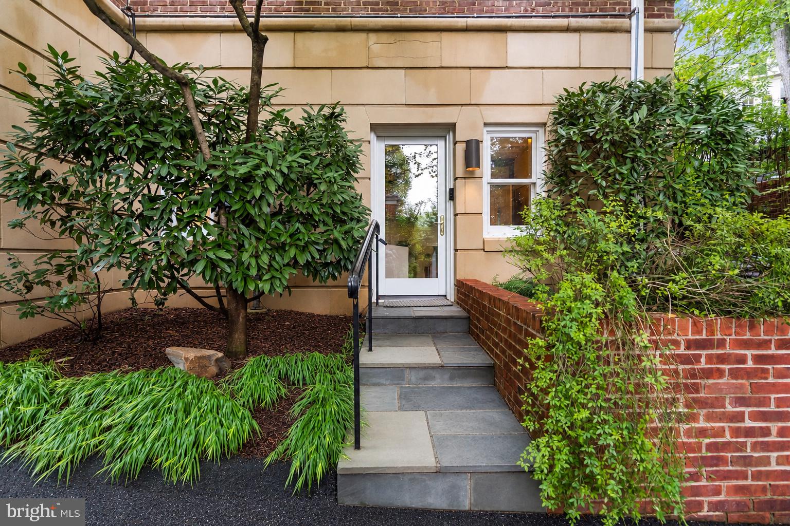 4753 Reservoir Road Northwest Washington, DC 20007 - Photo 5 of 51 Gallery Image 5