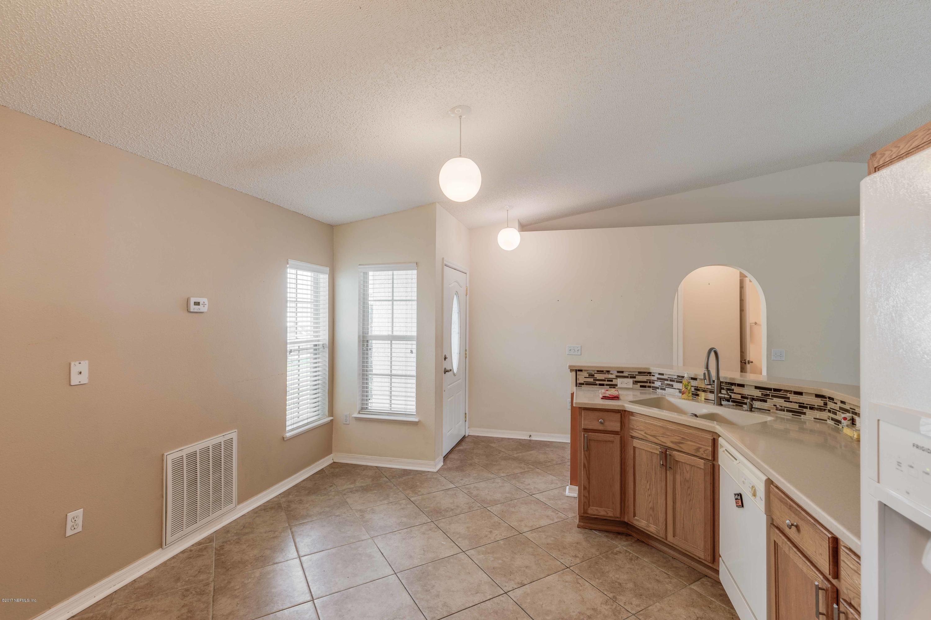 3007 Valkyrie Road Middleburg, FL 32068 - Photo 18 of 20 Eating Space Kitchen