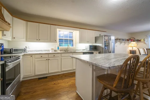 $850,000 | 144 Fussen Strasse, Helen, GA 30545