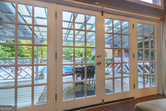 $850,000 | 144 Fussen Strasse, Helen, GA 30545