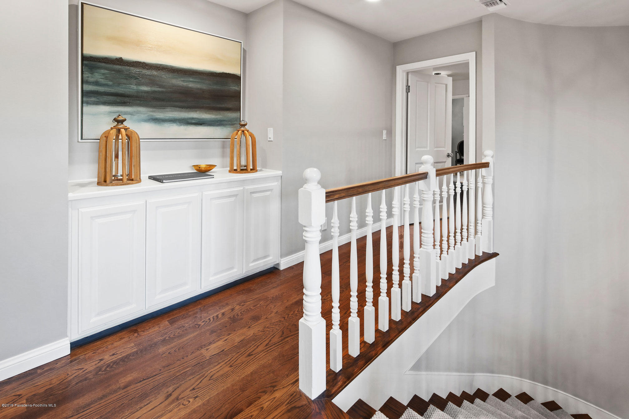 45 Club Road Pasadena, CA 91105 - Photo 17 of 36 a view of hallway with wooden floor
