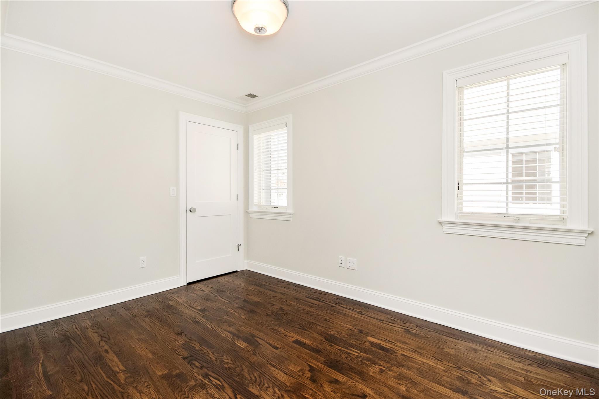 31 Cedar Place Rye, NY 10580 - Photo 7 of 16 Gallery Image 7