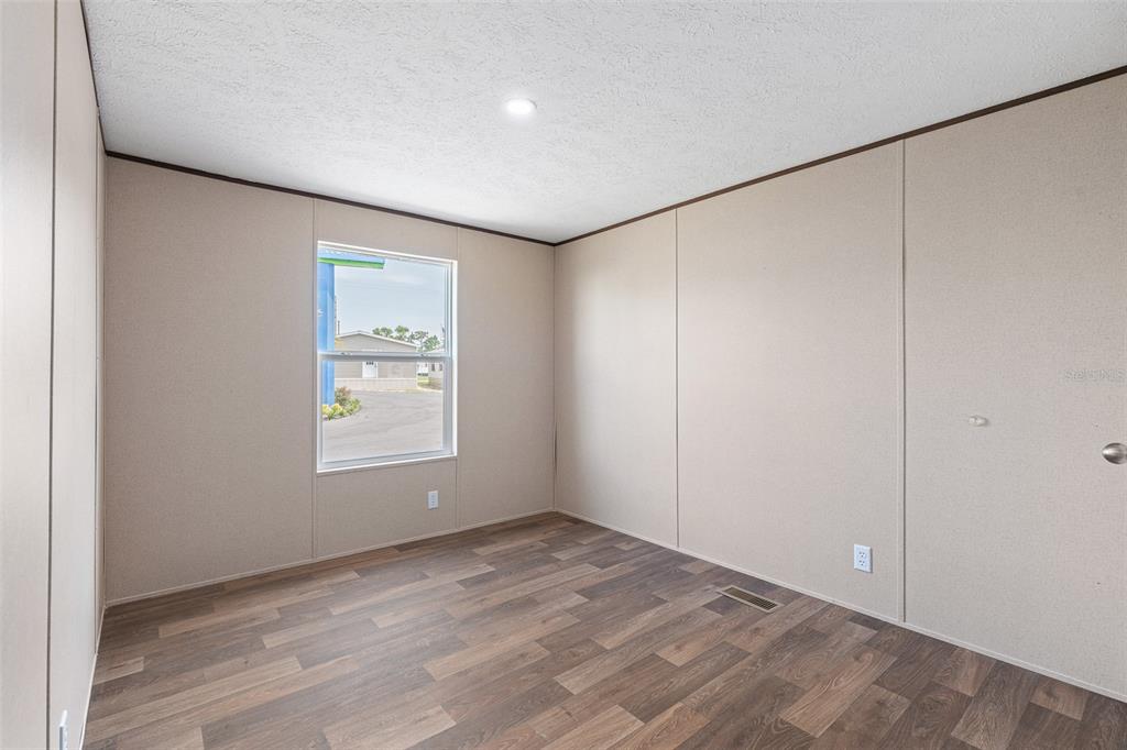 8150 Cherokee Road Bartow, FL 33830 - Photo 28 of 35 a view of an empty room with a window