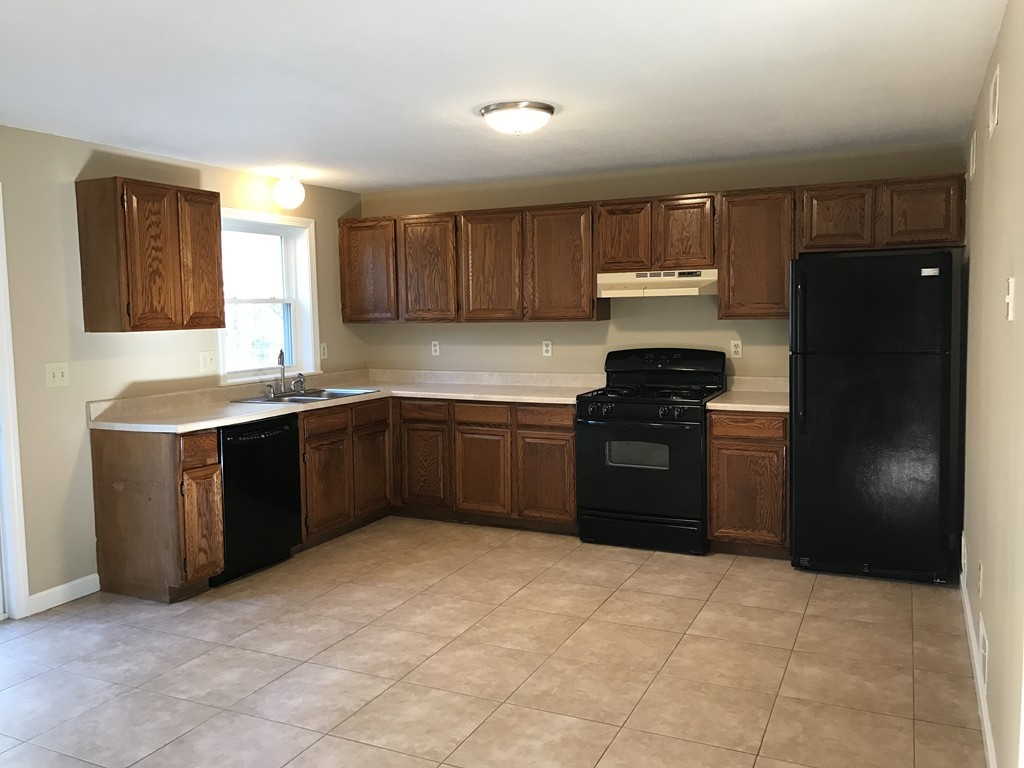 6 B Musquash Road, Unit B Hudson, NH 03051 - Photo 12 of 27