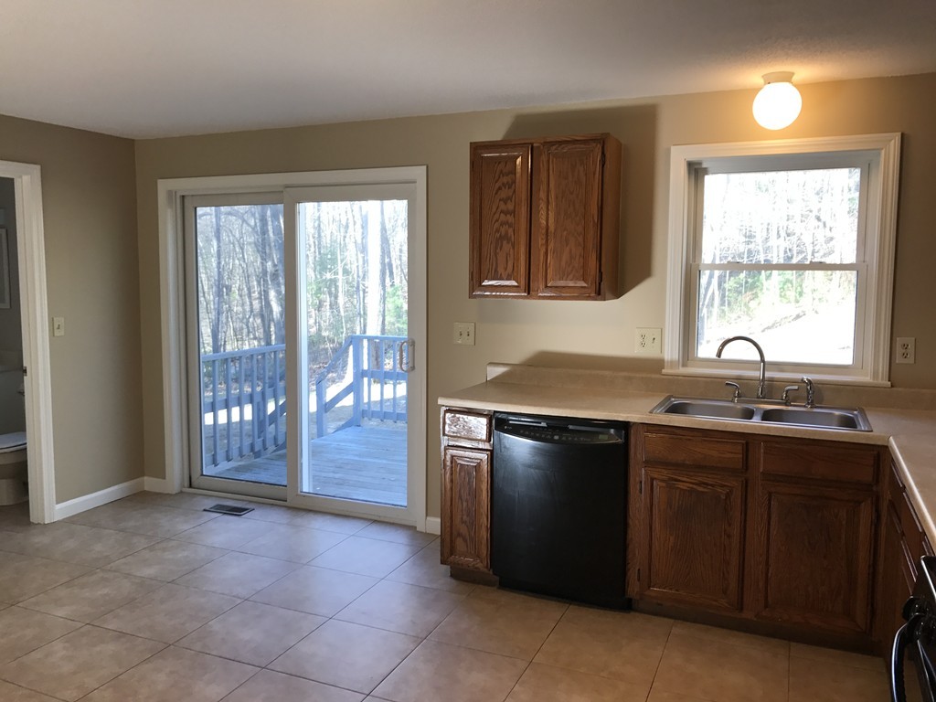 6 B Musquash Road, Unit B Hudson, NH 03051 - Photo 13 of 27