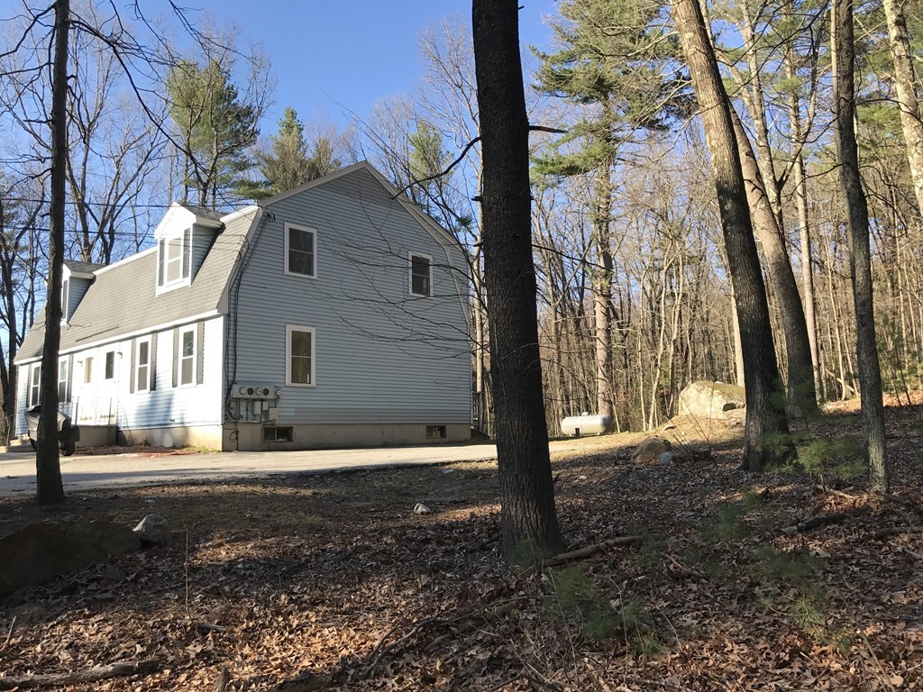 6 B Musquash Road, Unit B Hudson, NH 03051 - Photo 8 of 27