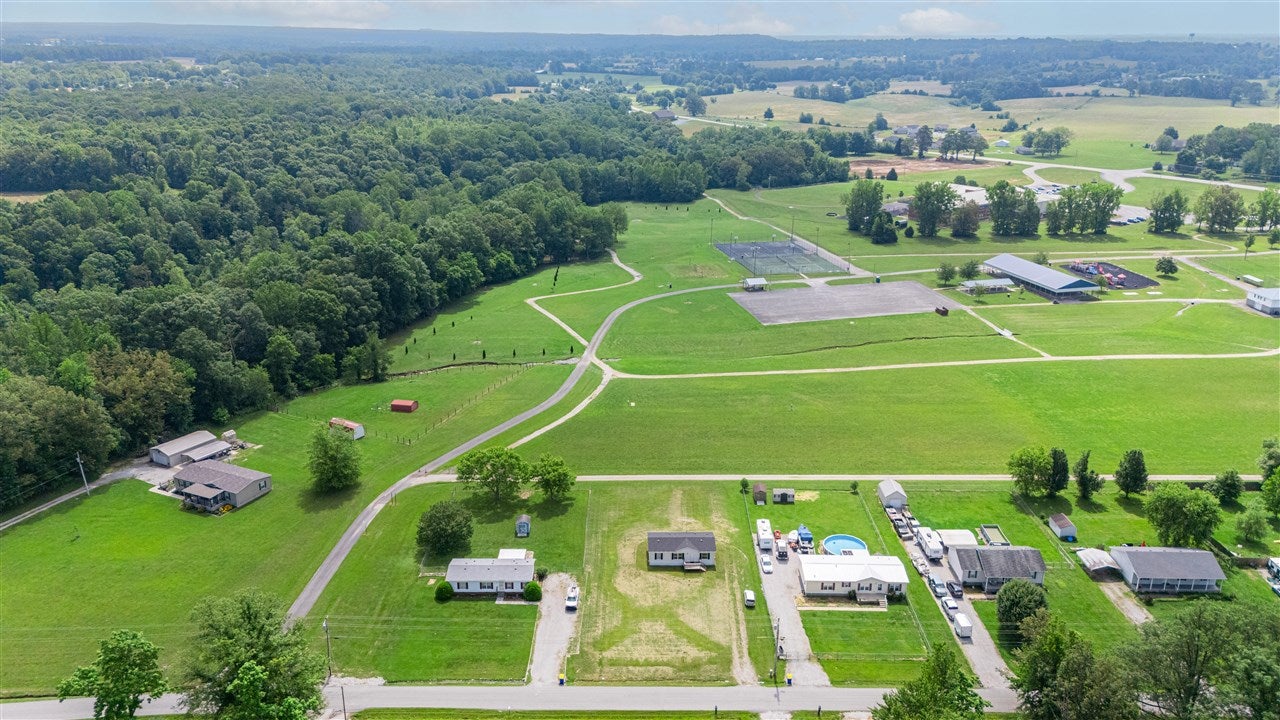 2210 Sulphur Road Smiths Grove, KY 42171 - Photo 25 of 25 Gallery Image 25
