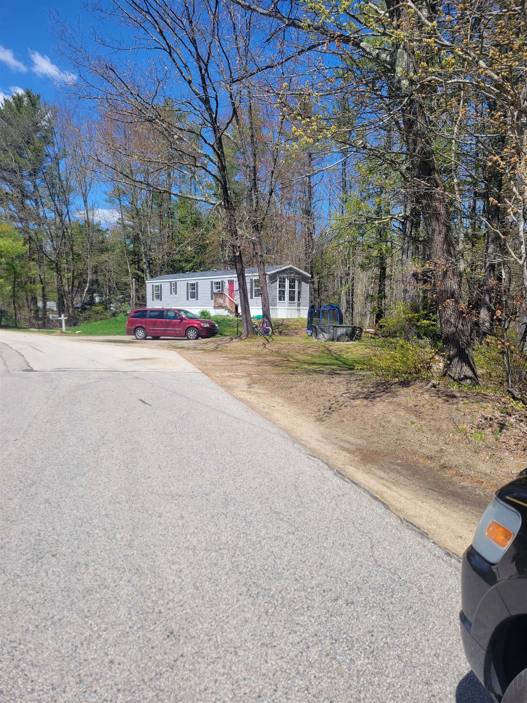 8 Pond Road Raymond, NH 03077 - Photo 4 of 28