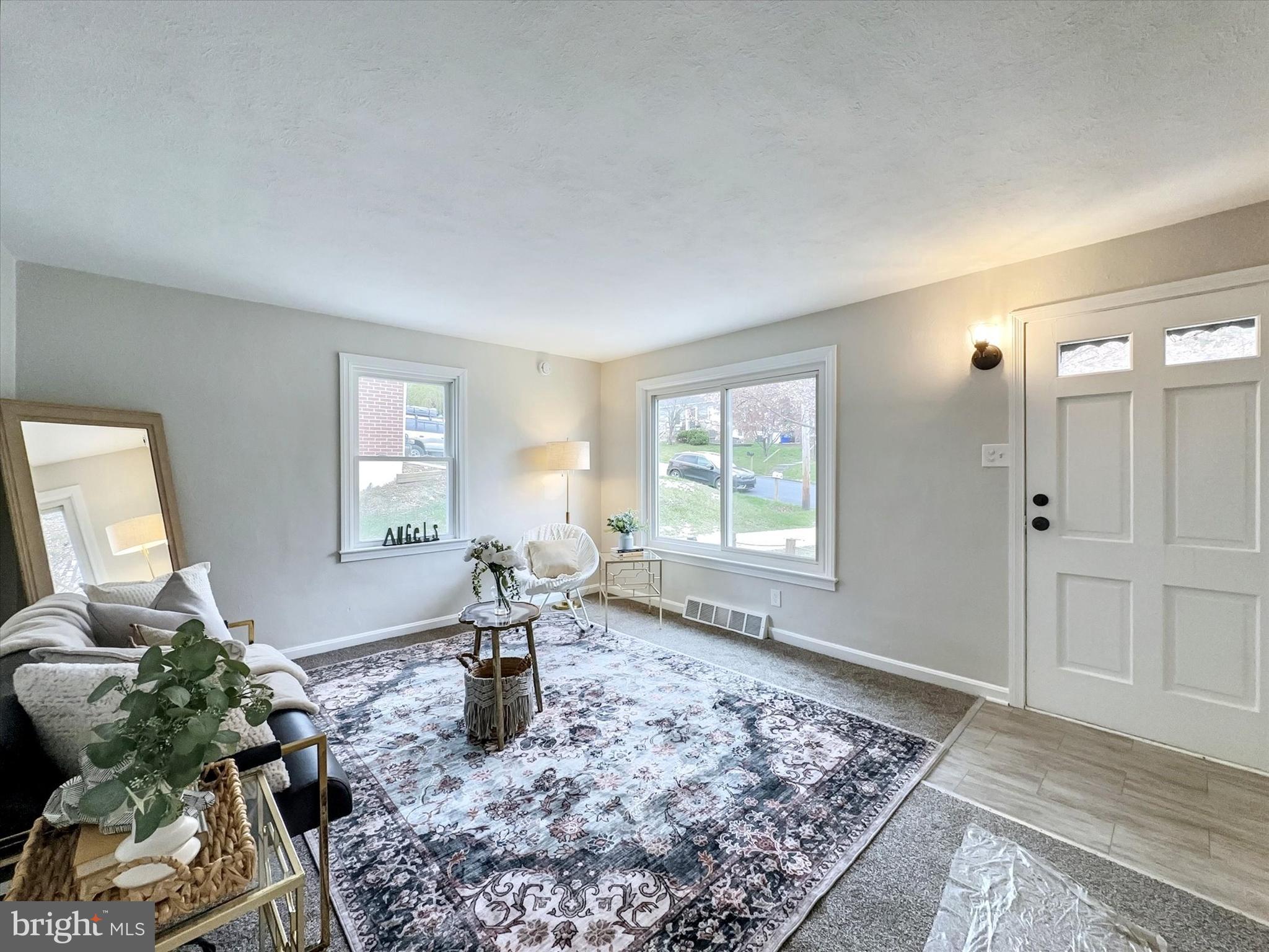 1817 Chesley Road York, PA 17403 - Photo 4 of 22 Gallery Image 4