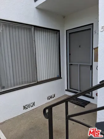 $3,950 | 5350 West 57th Street, Los Angeles, CA 90056